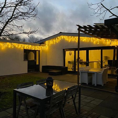 Bungalow Haarlem Amsterdam With Jacuzzi Vijfhuizen ภายนอก รูปภาพ